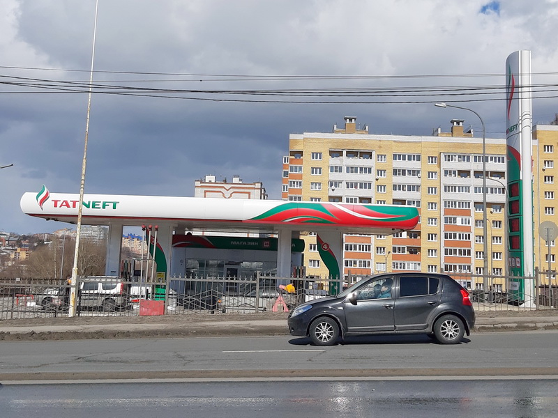 В Чебоксарах начали снижаться цены на бензин. Пока только из-за акций